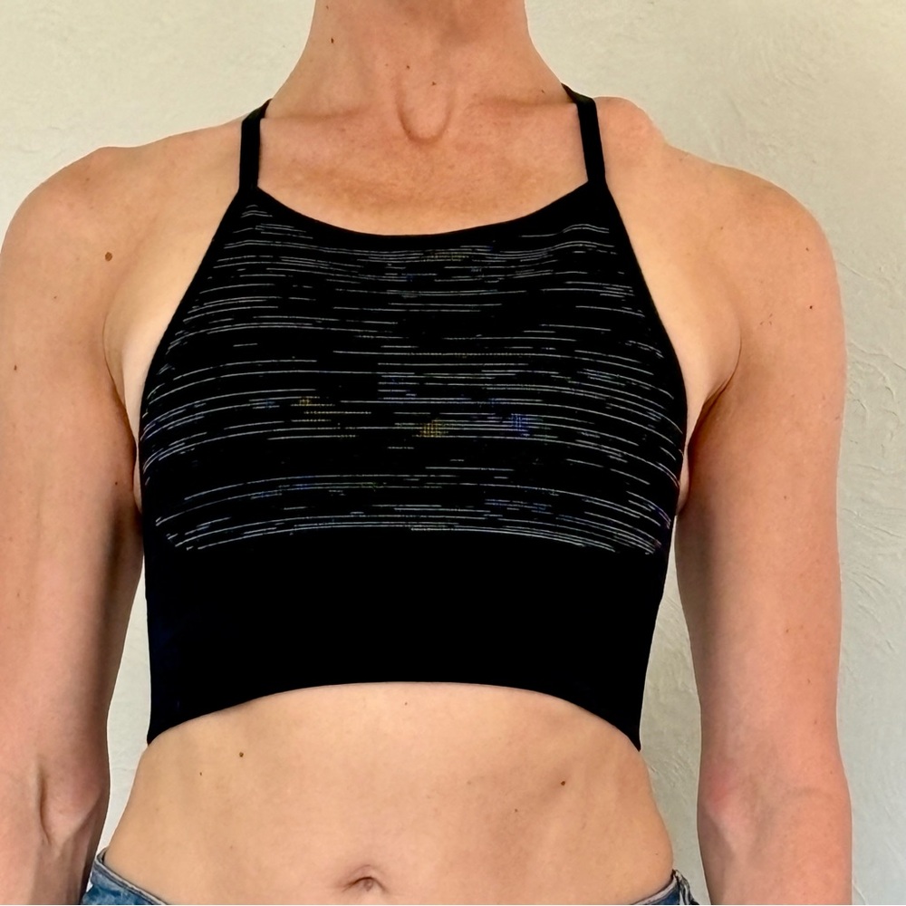 CUTE & COMFY, Black halter top / sports bra with white lined details